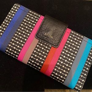 Fossil Logan Tab Clutch Wallet Pink Black White Blue Multi-color.